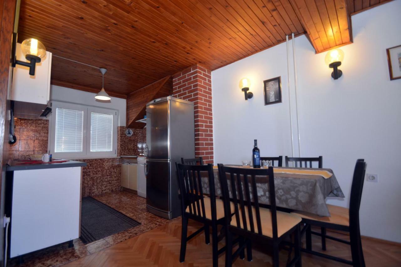 Apartment Mimica-Croatia , Omis , Center Экстерьер фото