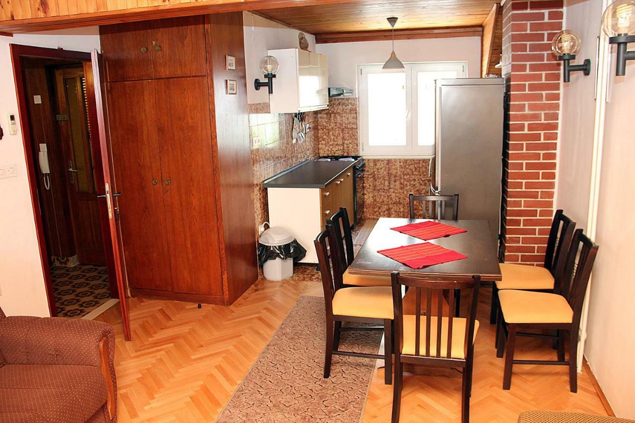 Apartment Mimica-Croatia , Omis , Center Экстерьер фото