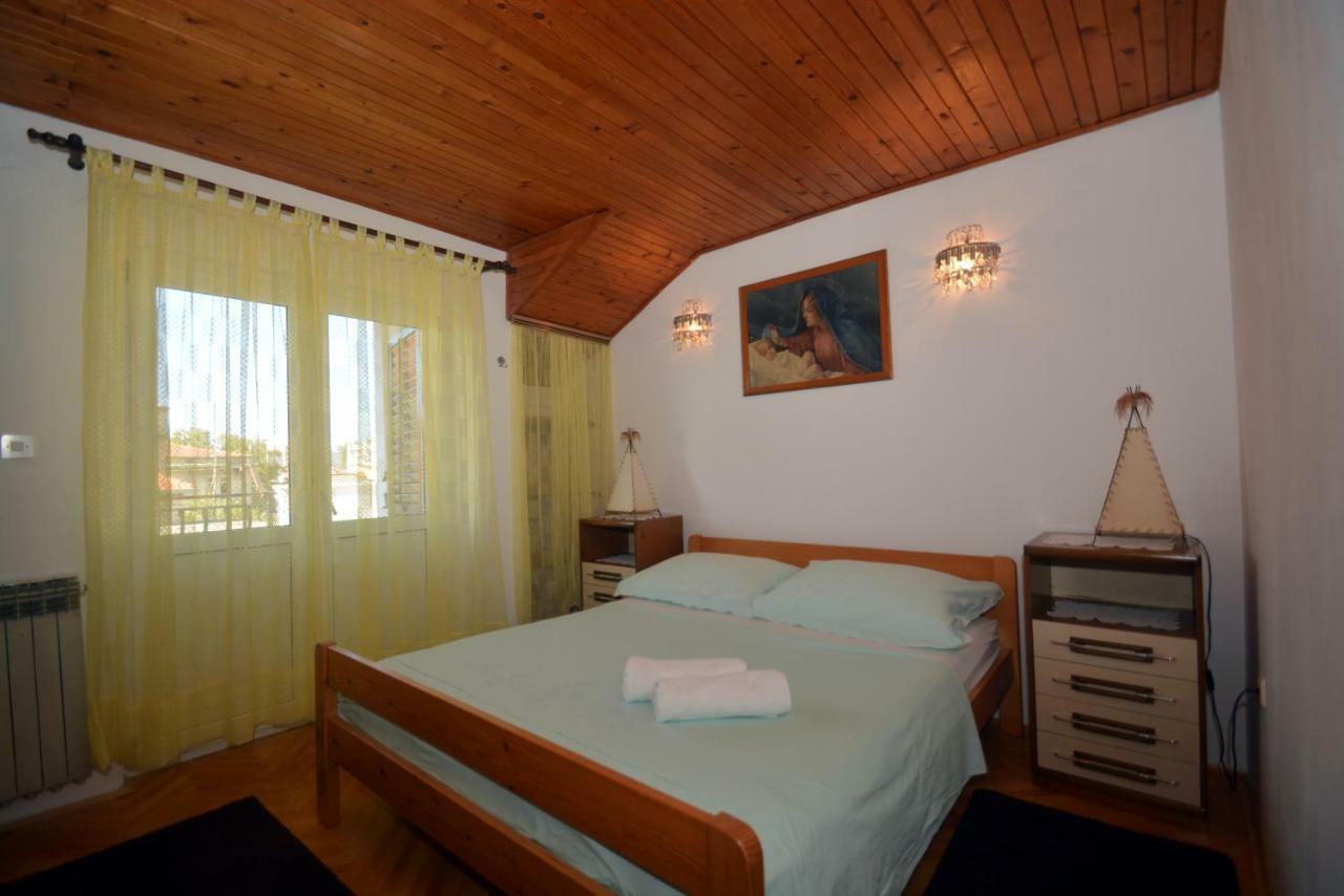 Apartment Mimica-Croatia , Omis , Center Экстерьер фото