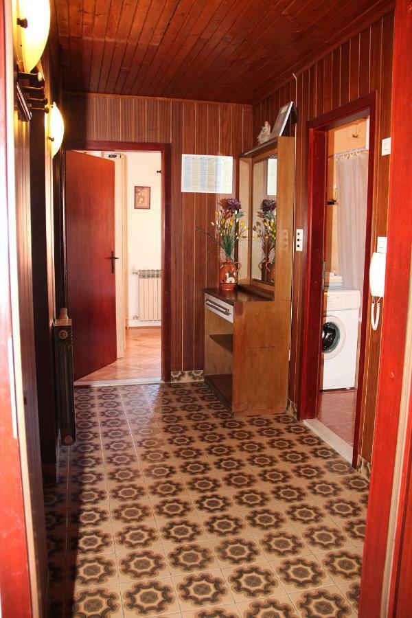 Apartment Mimica-Croatia , Omis , Center Экстерьер фото