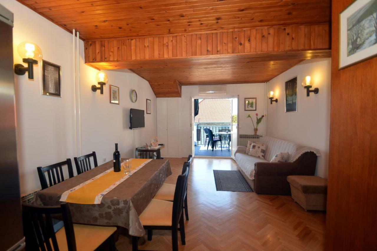 Apartment Mimica-Croatia , Omis , Center Экстерьер фото